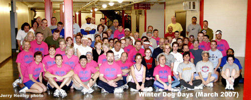 photo of 2007 Winter Dog Days Group at Allen Fieldhouse